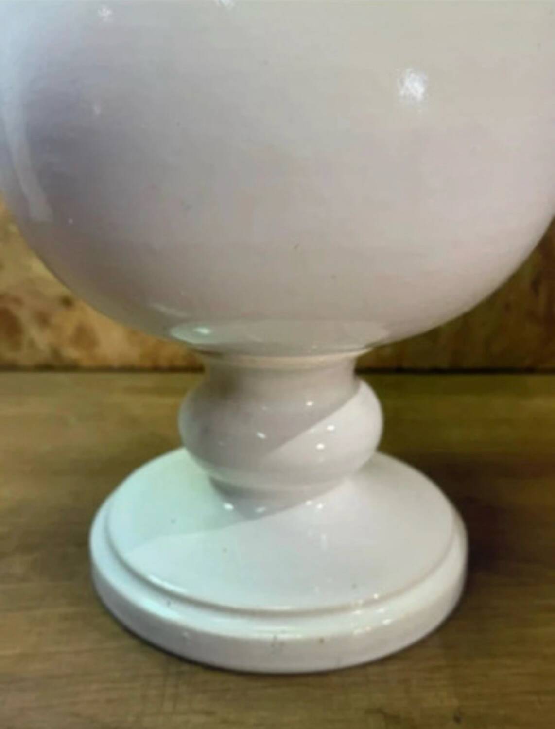 Grand pichet / vase en céramique blanche – Jean Roger Paris – années 1
