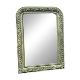 Louis-Philippe mirror in carved gilded wood, recent glass, 82x61cm.