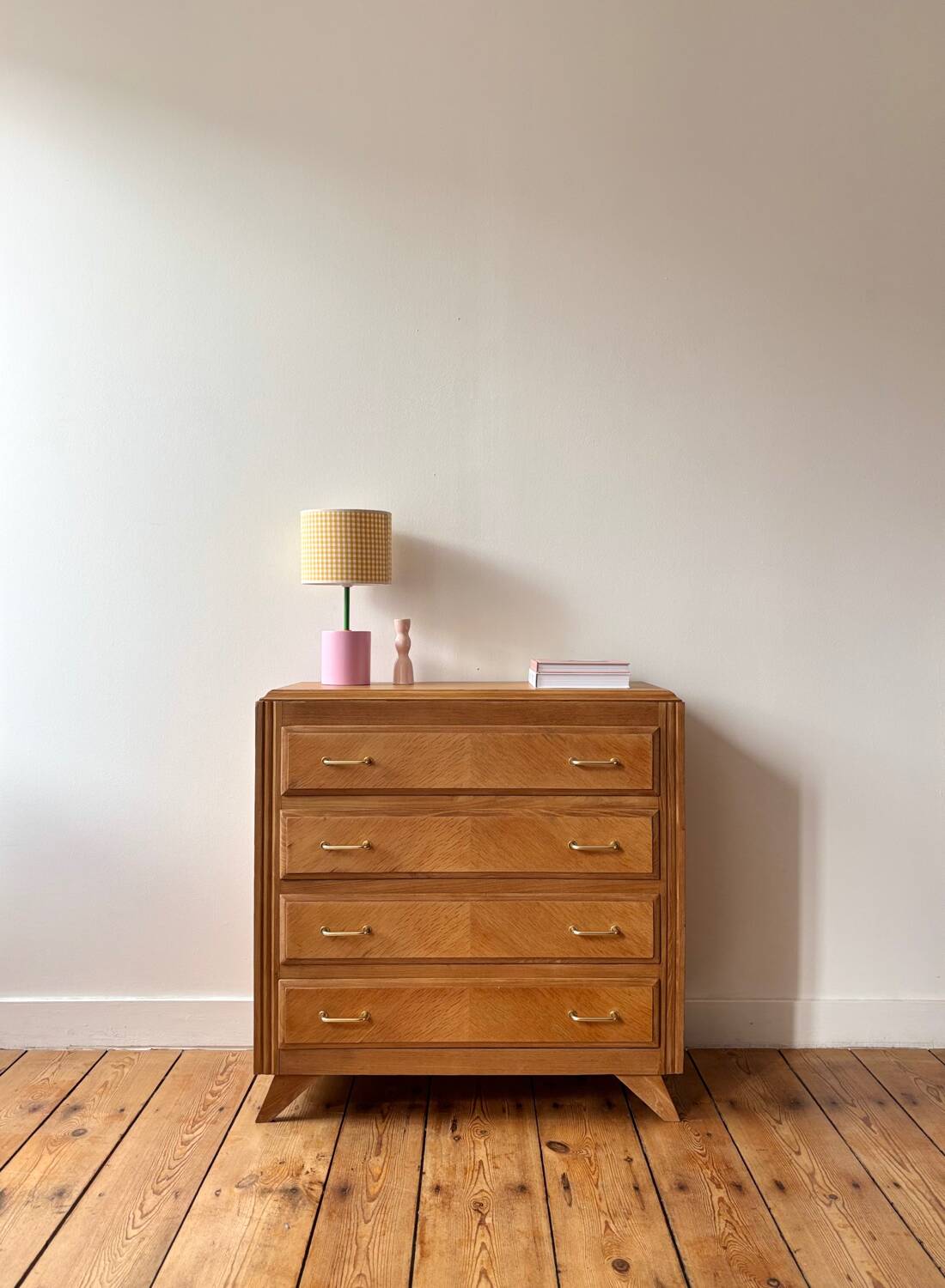 Vintage chest of drawers