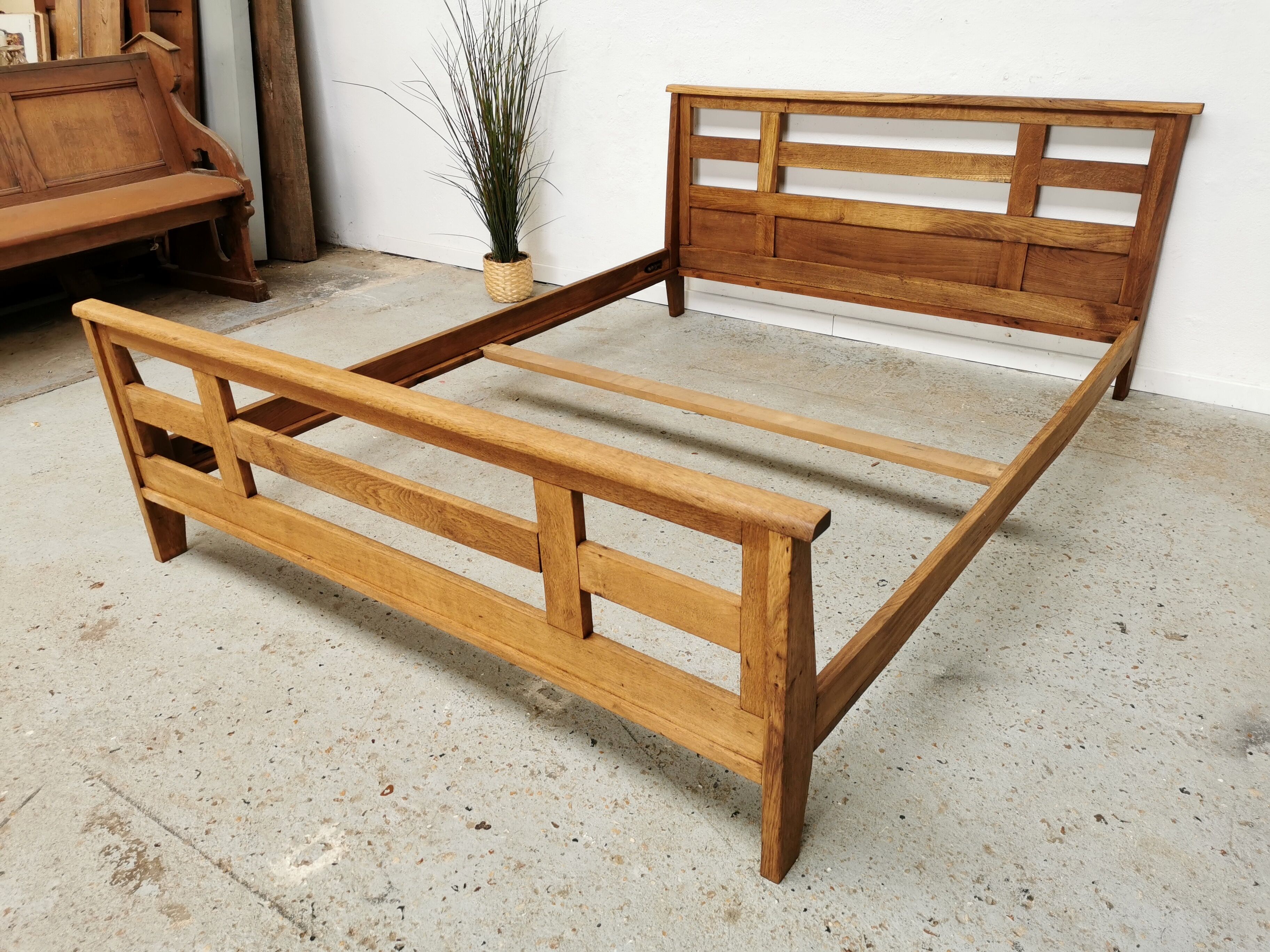 Vintage design bed René Gabriel