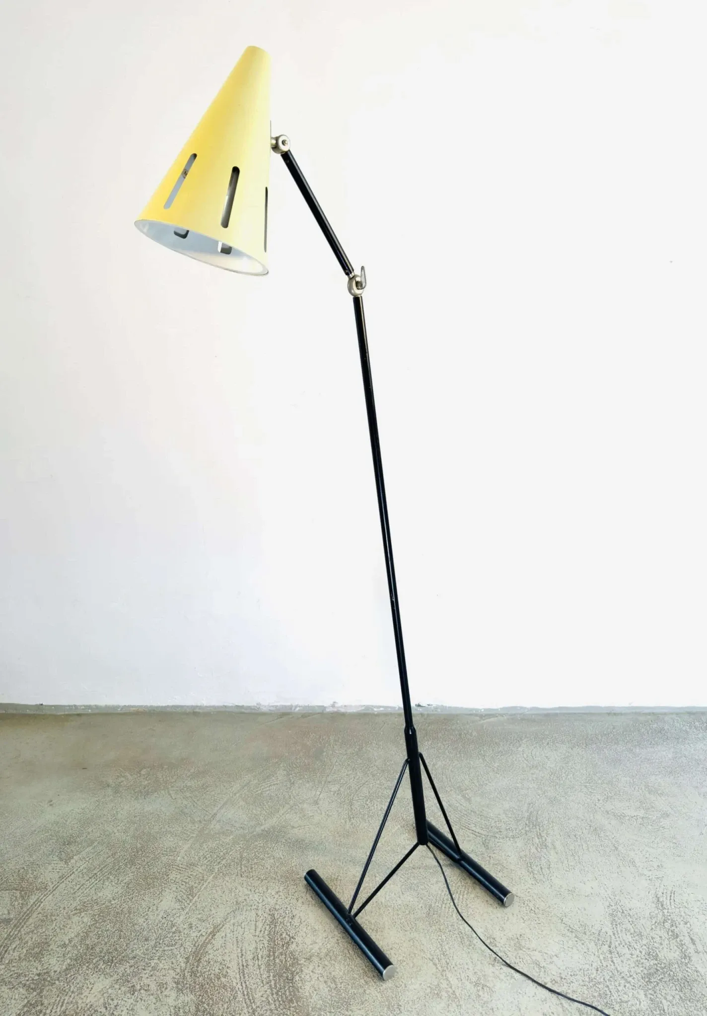 No. 12 Sun Series (Zonneserie) Floor Lamp By H. Busquet For Hala Zeist, The Netherlands, 1950S