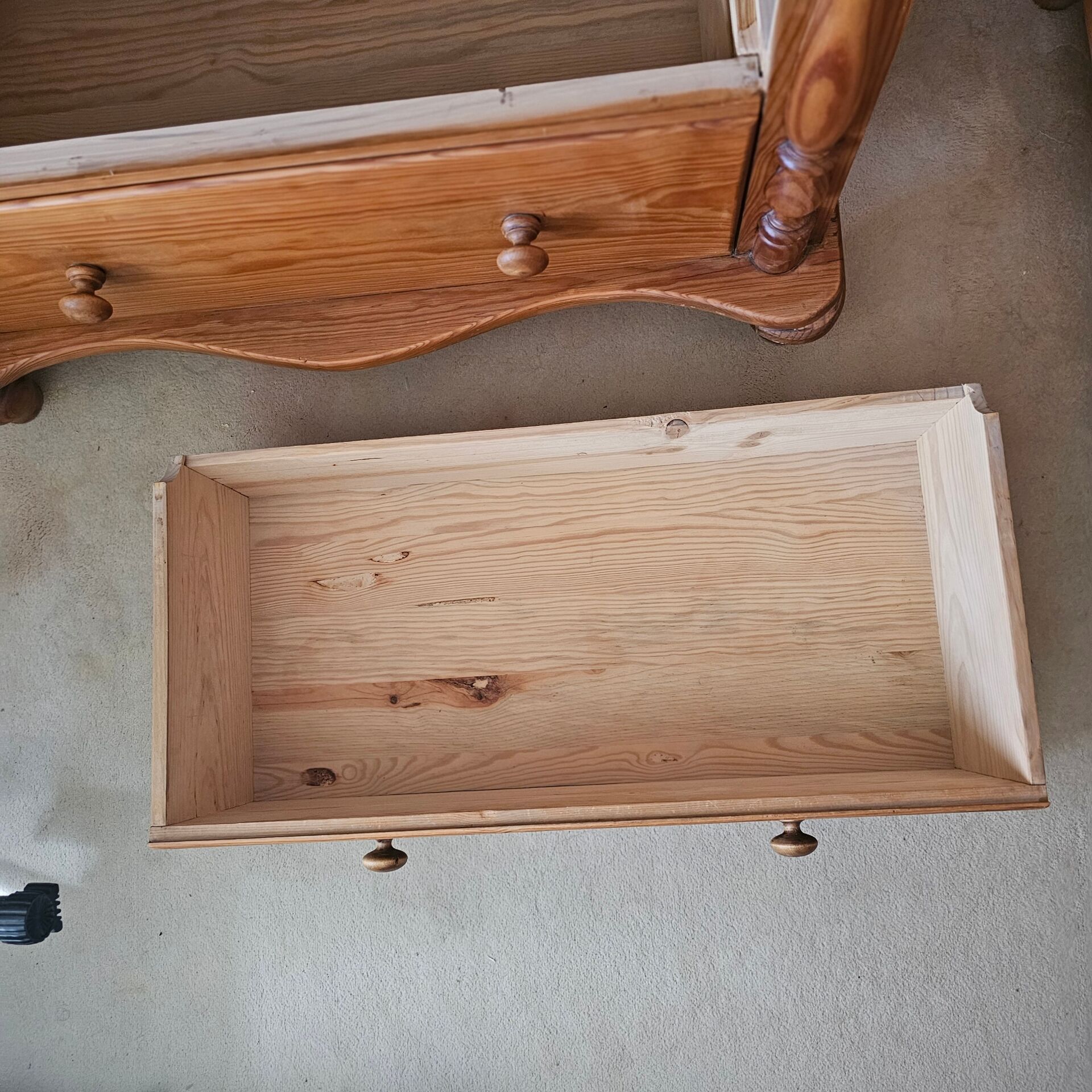 Solid pine chest of drawers