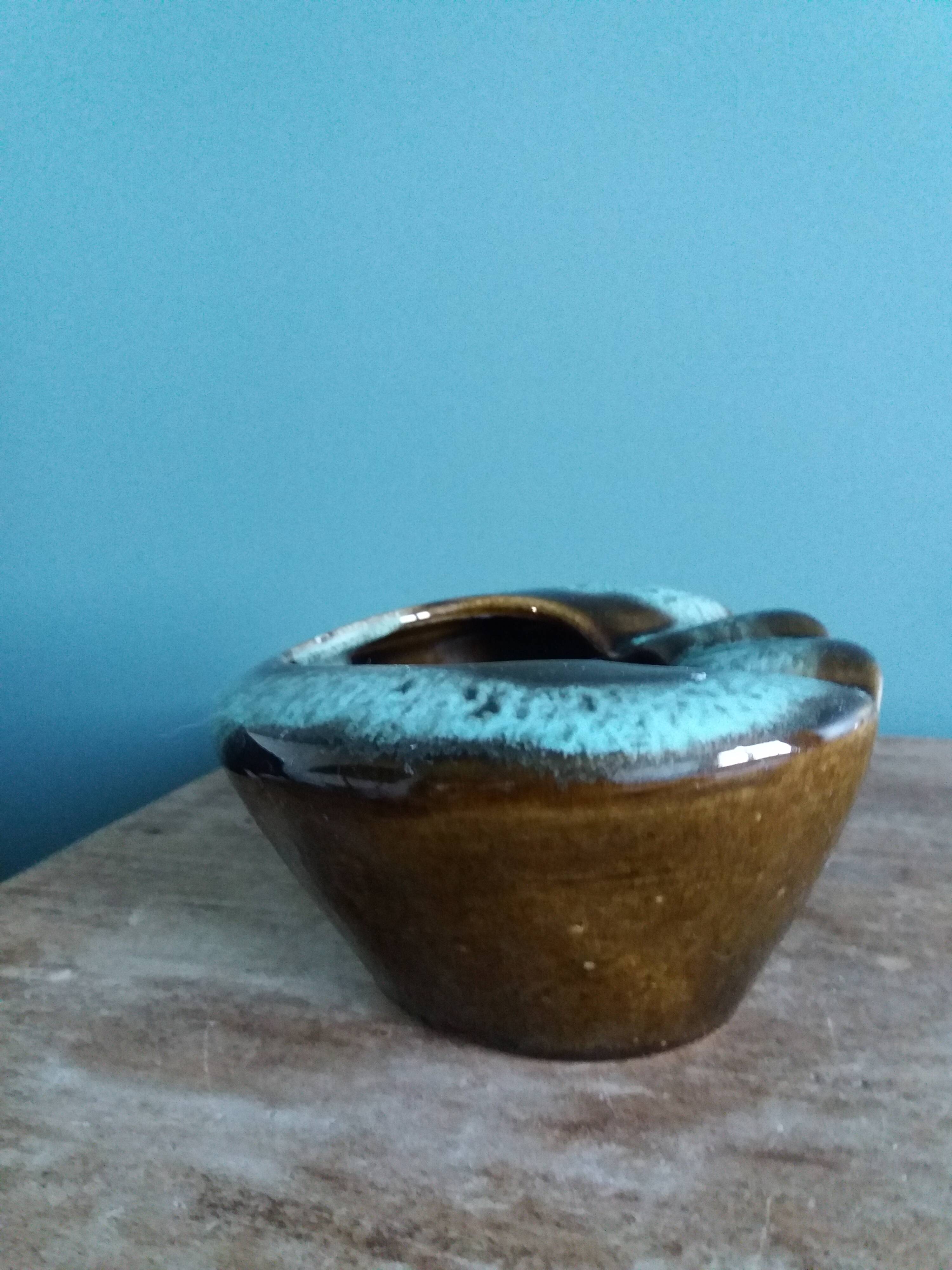 Cendrier en céramique flammée style Vallauris ou West Germany