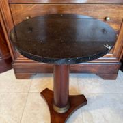 Empire style gueridon in mahogany, beautiful anthracite marble (traces of wear).