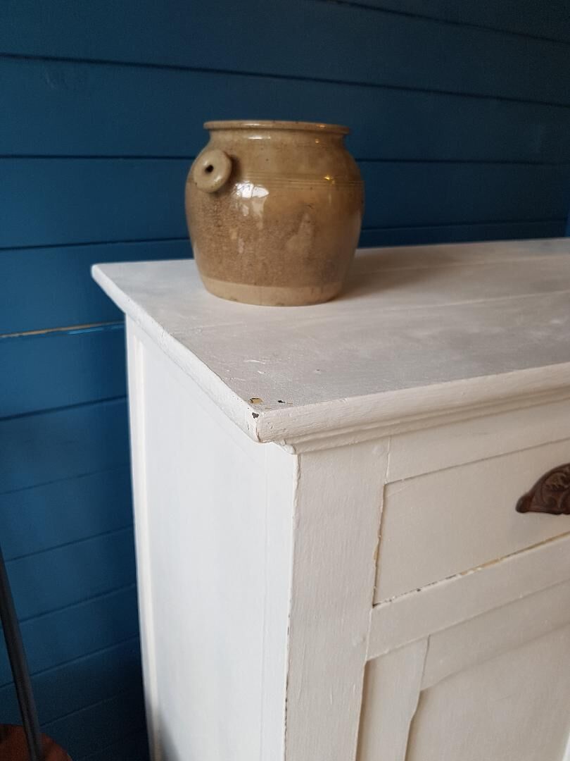 Former parisian buffet white