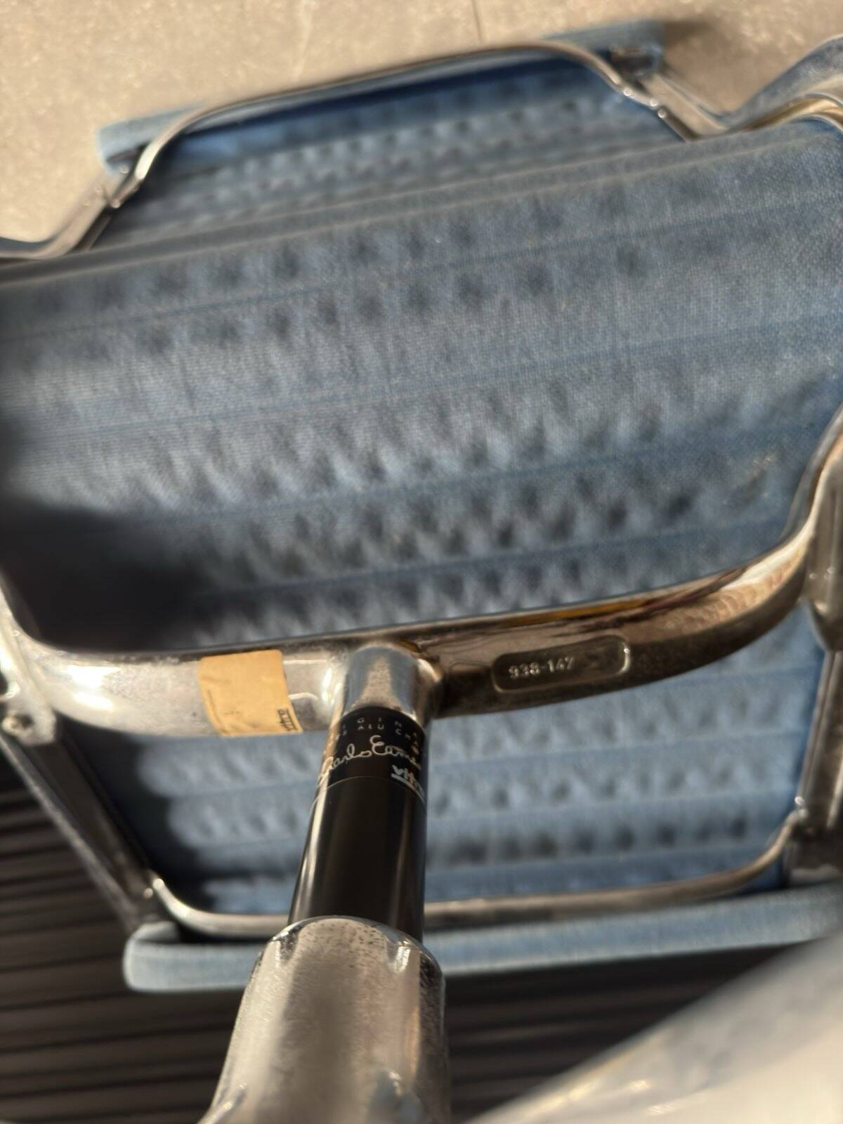 Charles Eames Office Chair VITRA Blue Fabric/Aluminium