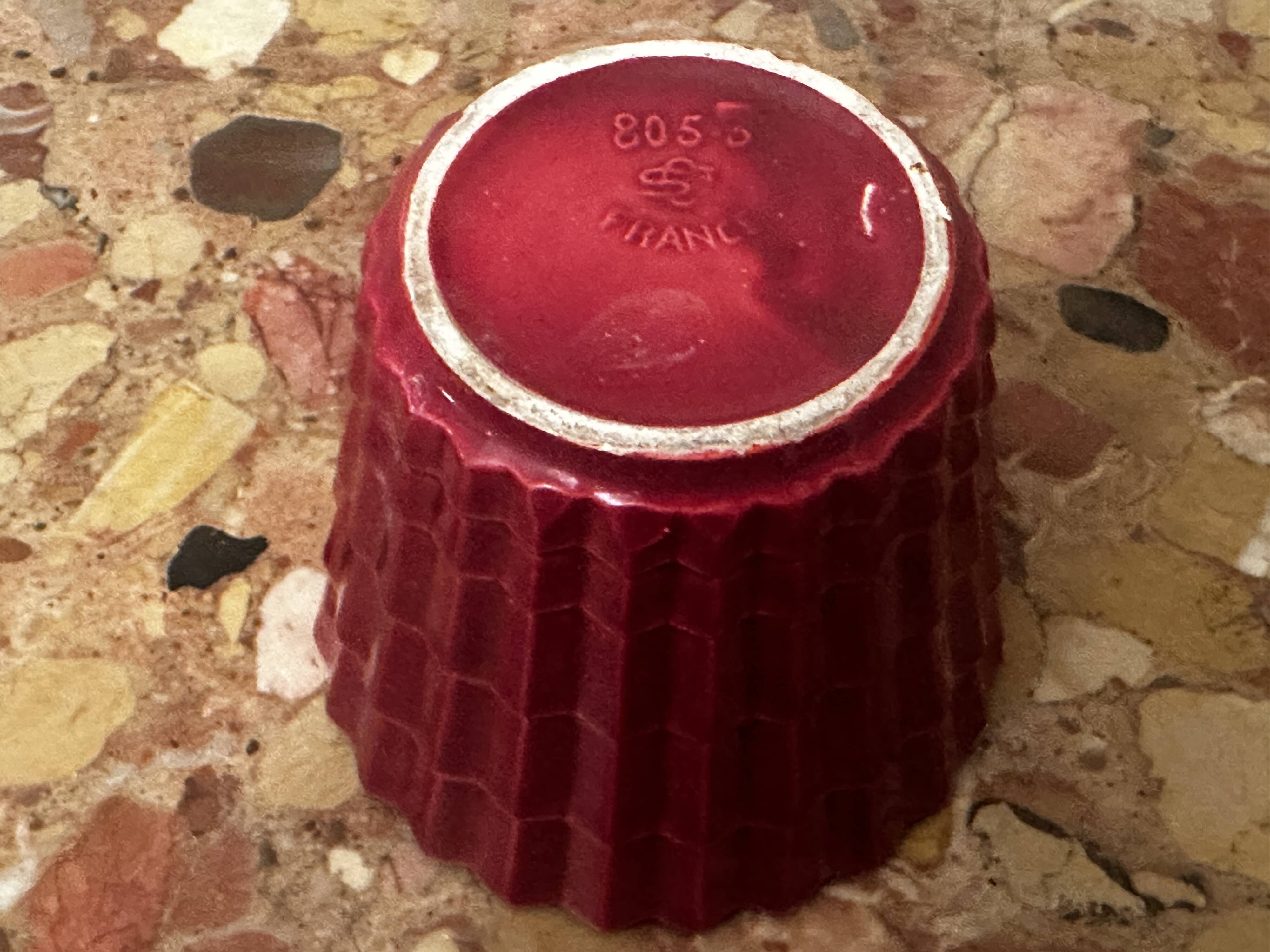 1950s Pleated Ceramic Cache Pot Bordeaux St-Clement H11/D14