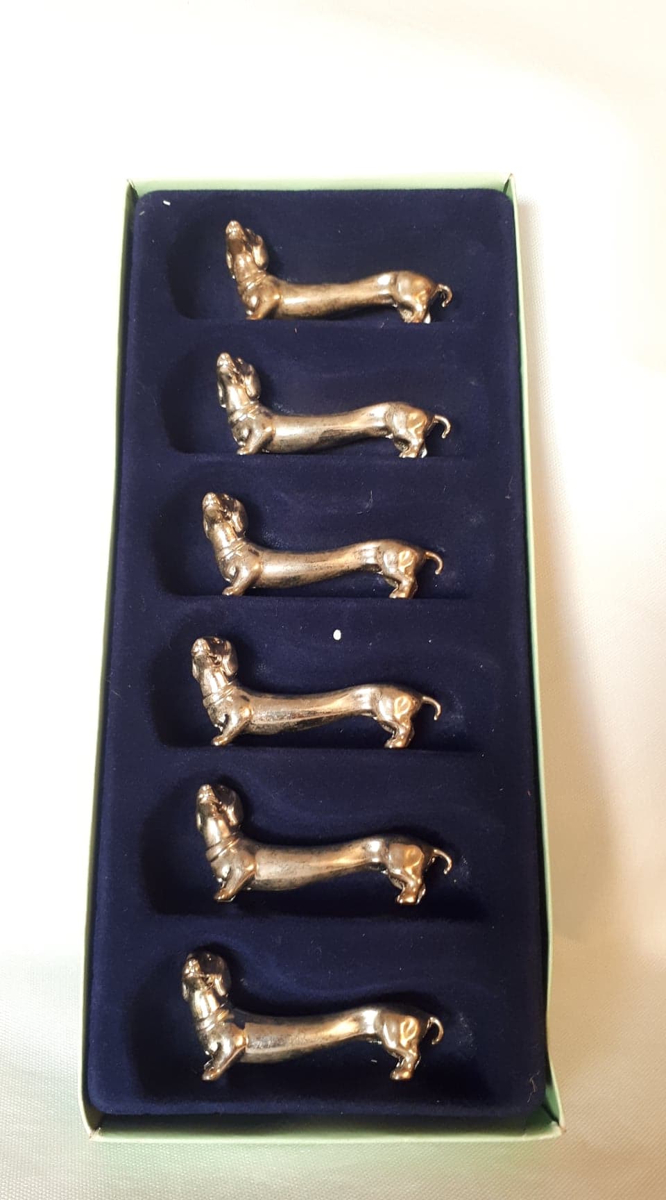 6 dachshund pattern knife holders