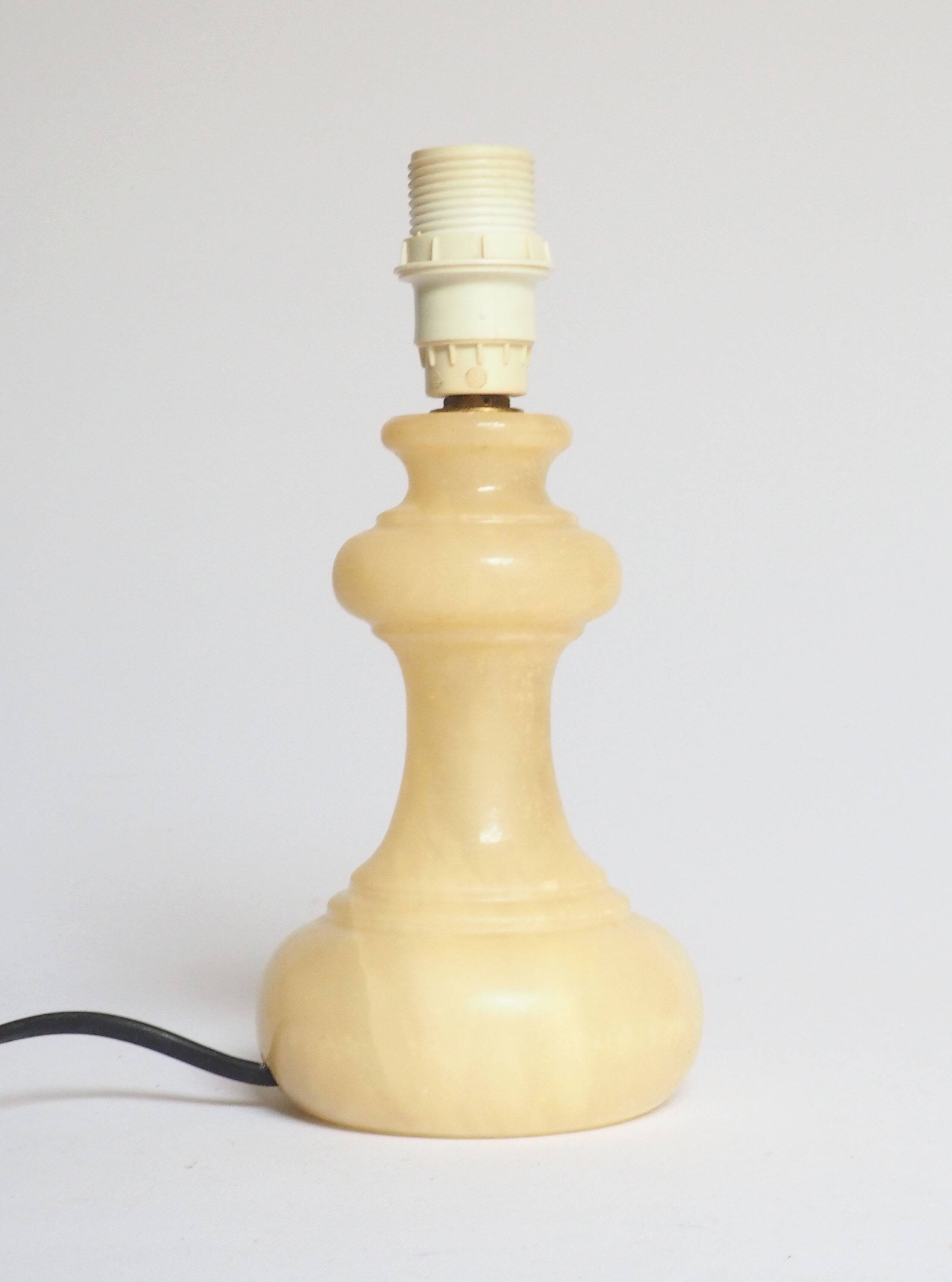 Ivory alabaster lamp