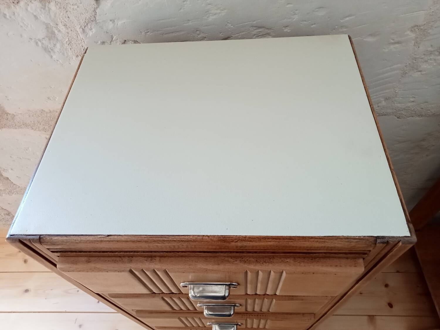 Art Deco chest of drawers