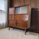 Vitrine vintage en bois / armoire / meuble mural