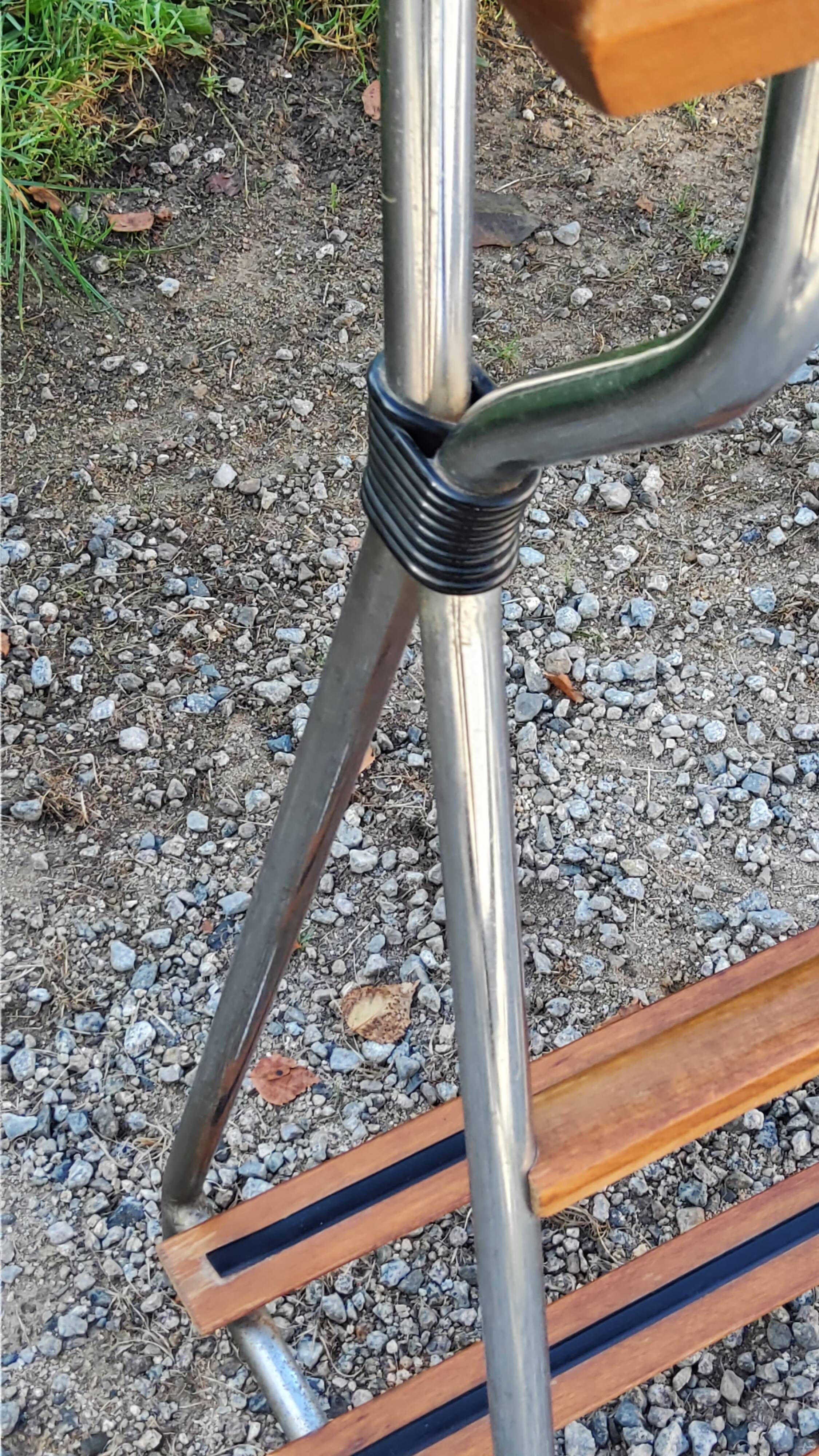 Vintage valet in wood, chrome metal and vinyl from the 60s