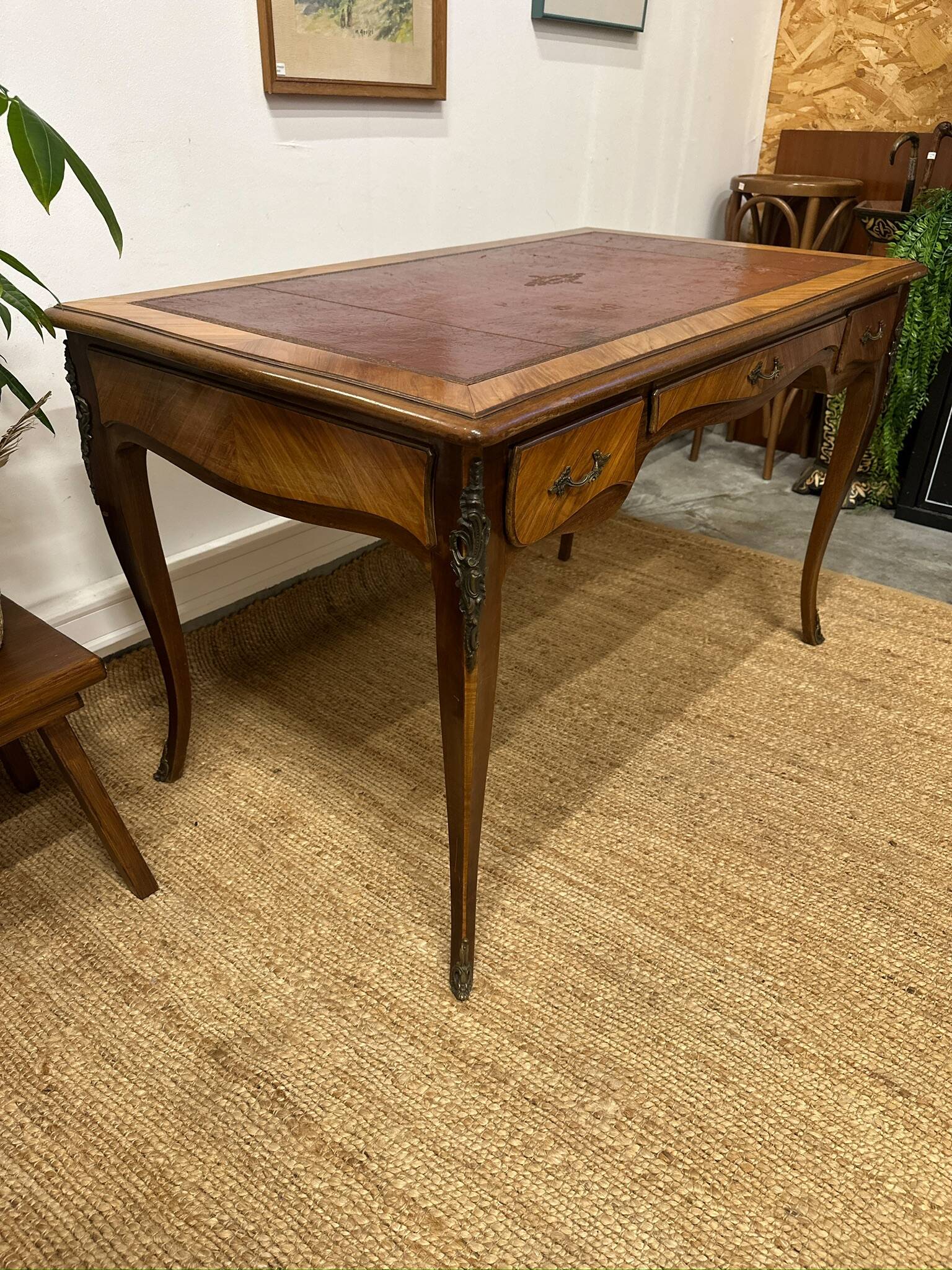 Louis XV style marquetry desk – antique leather top