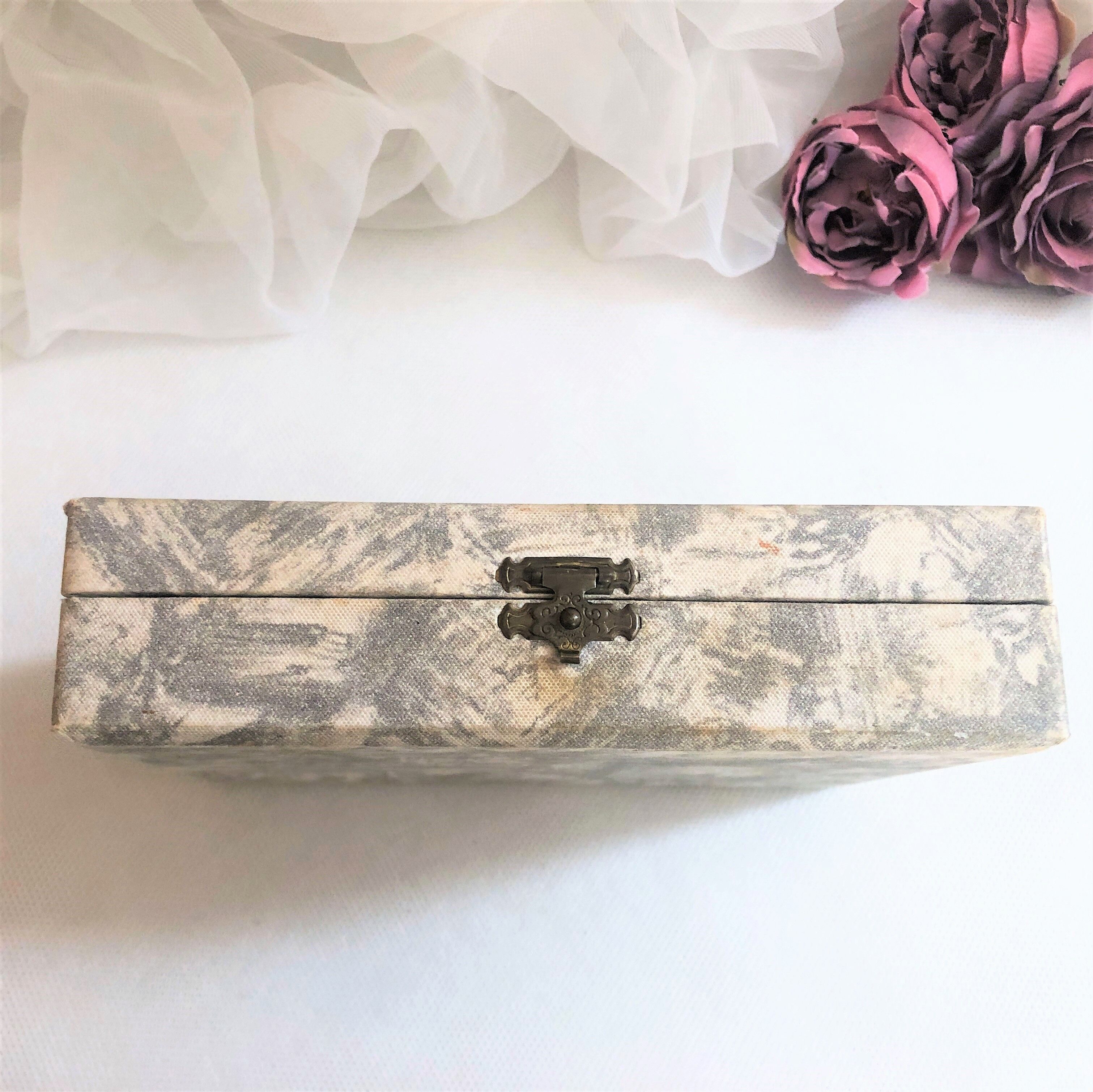 Box 12 forks dessert model vintage shell France