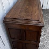 Country-style sideboard in solid oak – 18th century