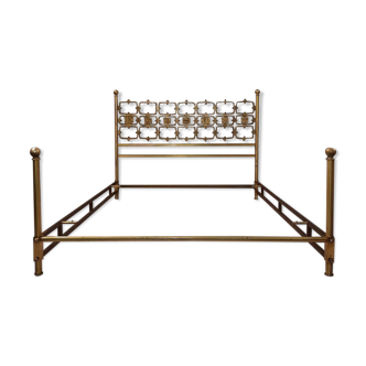 1960s / 70s bed design Luciano Frigerio in gilded brass.