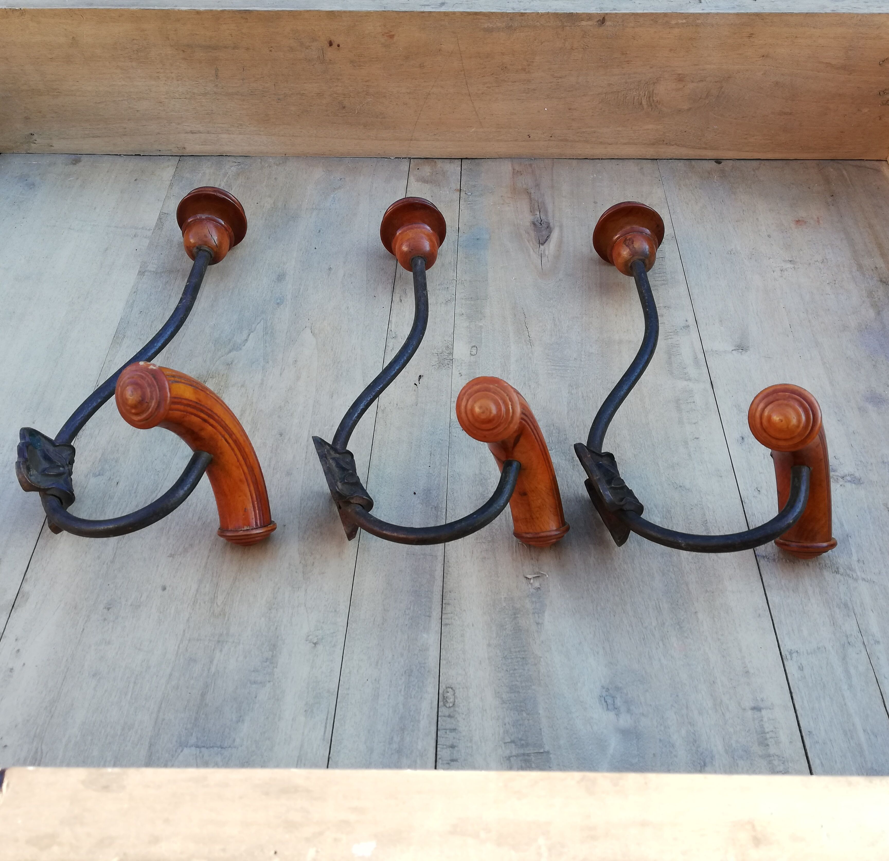 Lot of 3 hooks bistrot