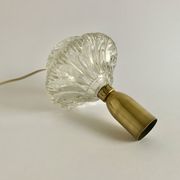 Pied de lampe en verre et laiton, années 1960
