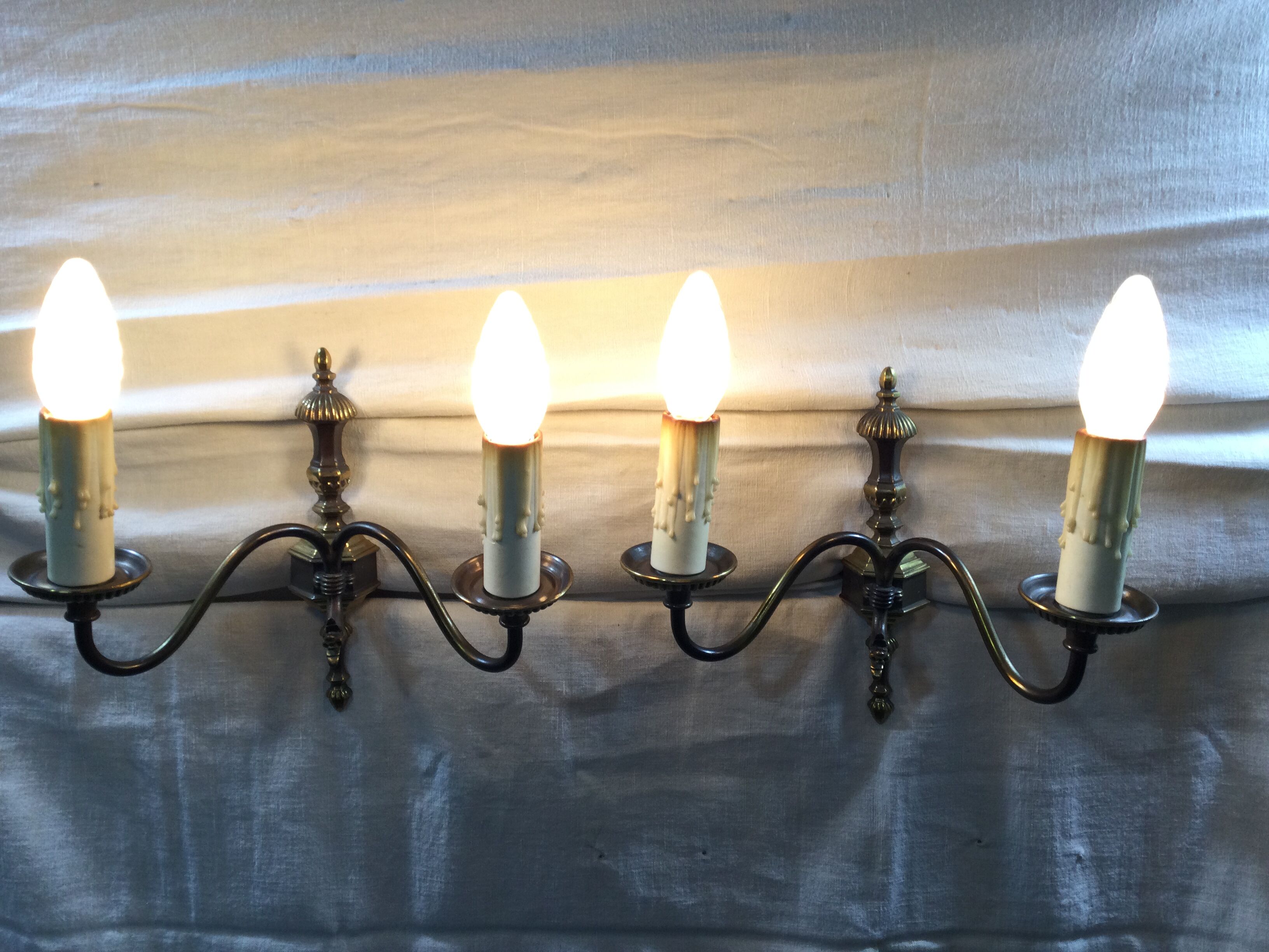 Dutch style applique pair 2 lights