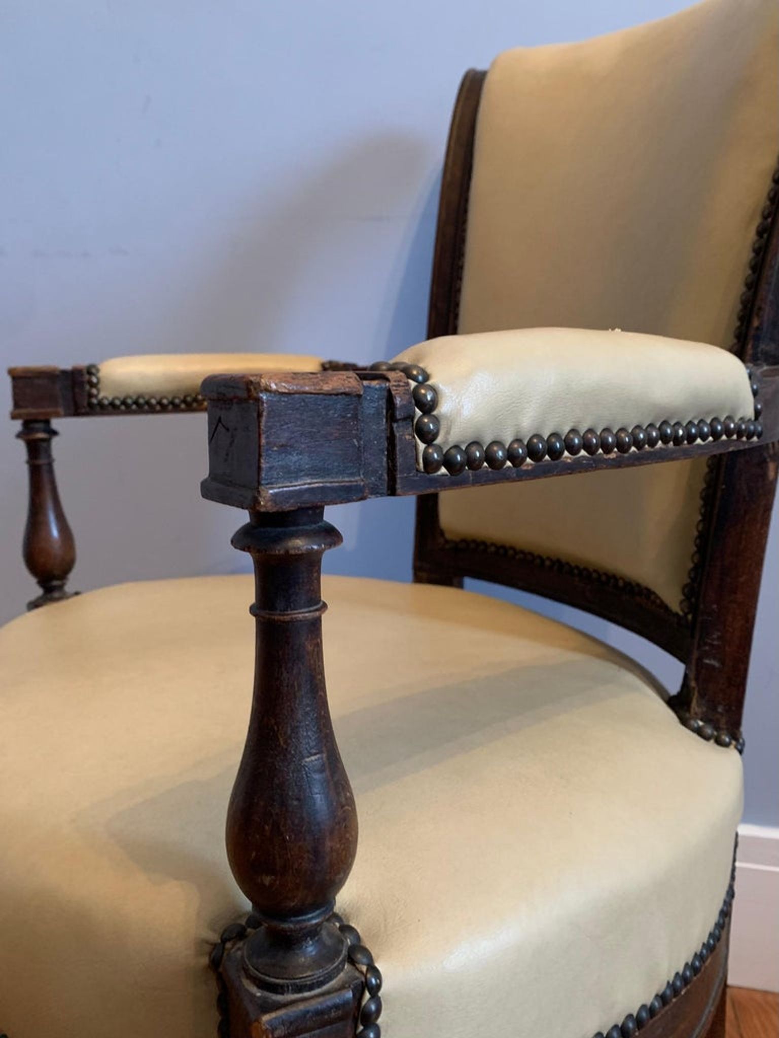 Fauteuil directoire, similicuir, XIXème
