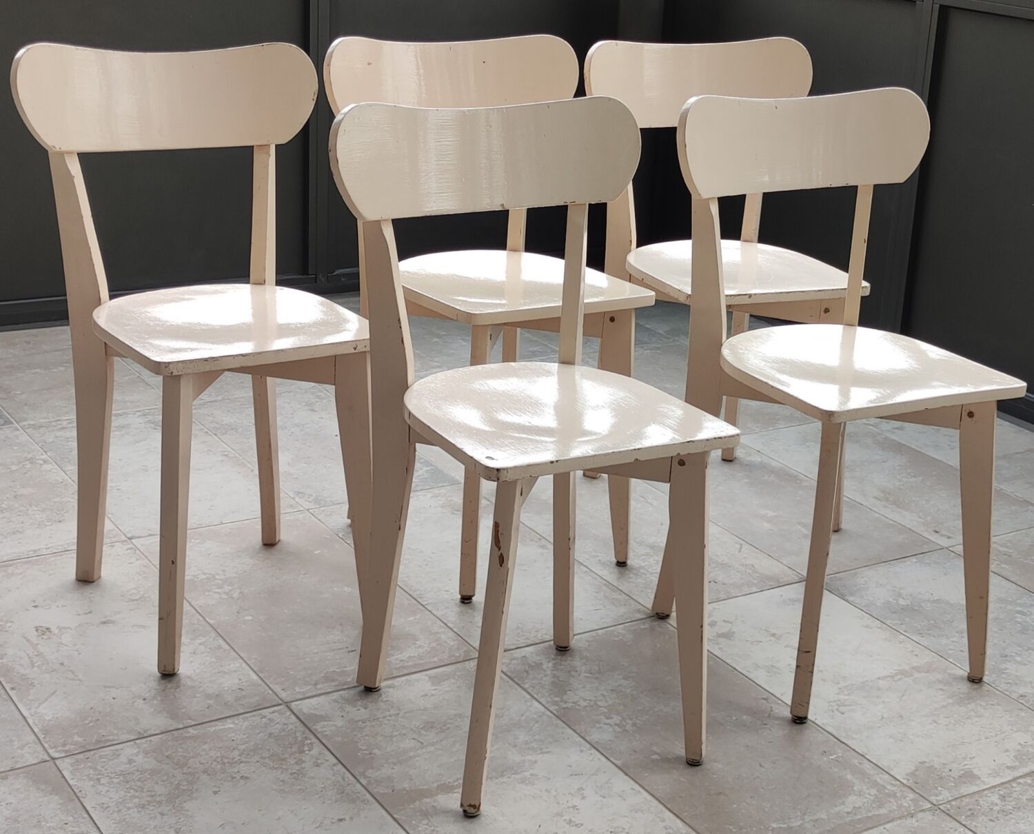 Series of 5 vintage chairs/antique bistro