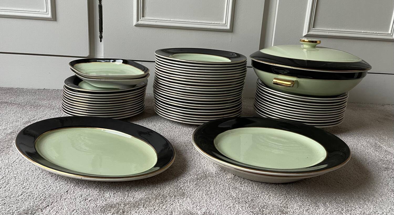 Dinner Service Year 50/60 Earthenware of Salins 53 Pieces Mint Black