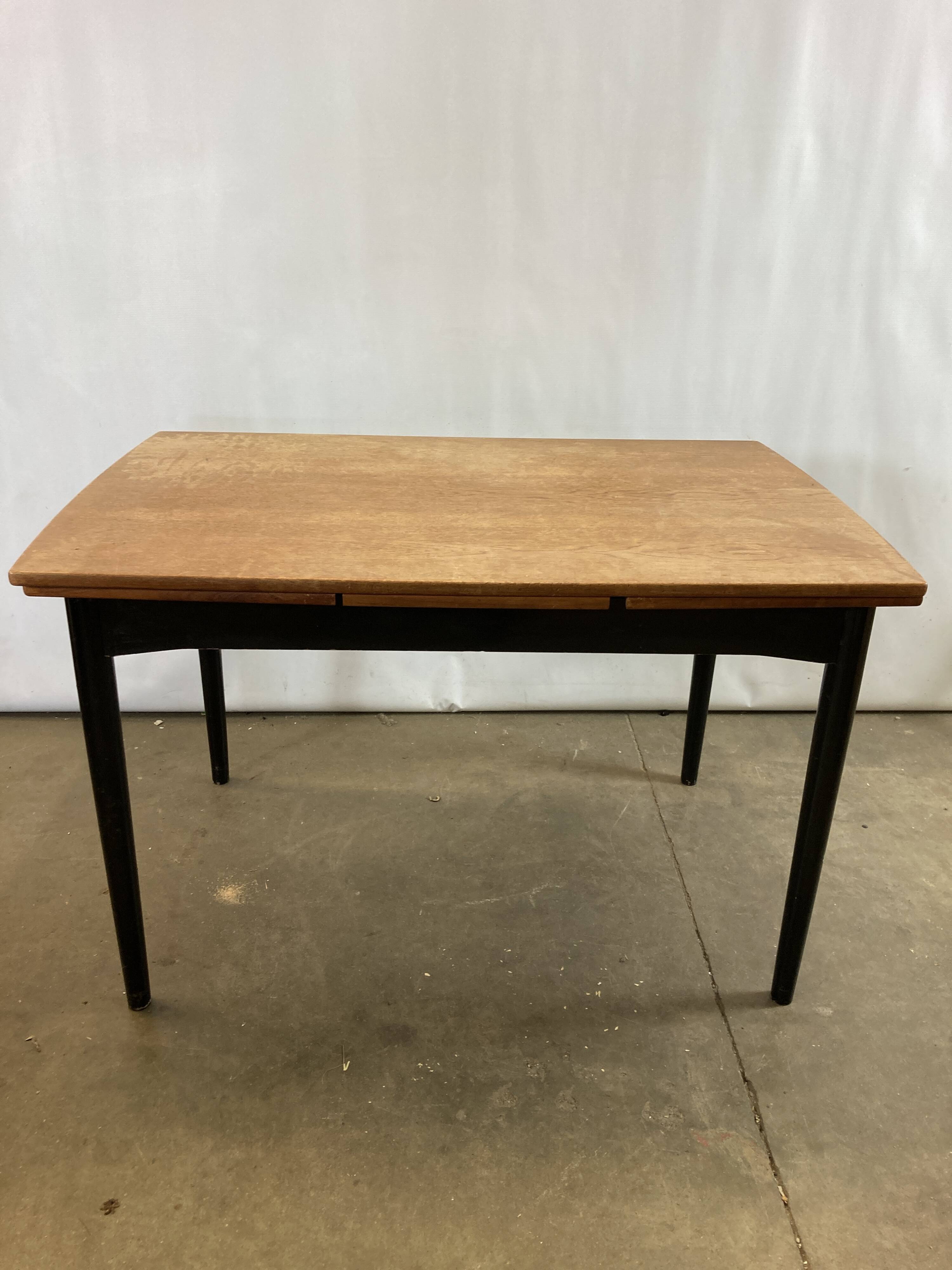 Extendable vintage dining table