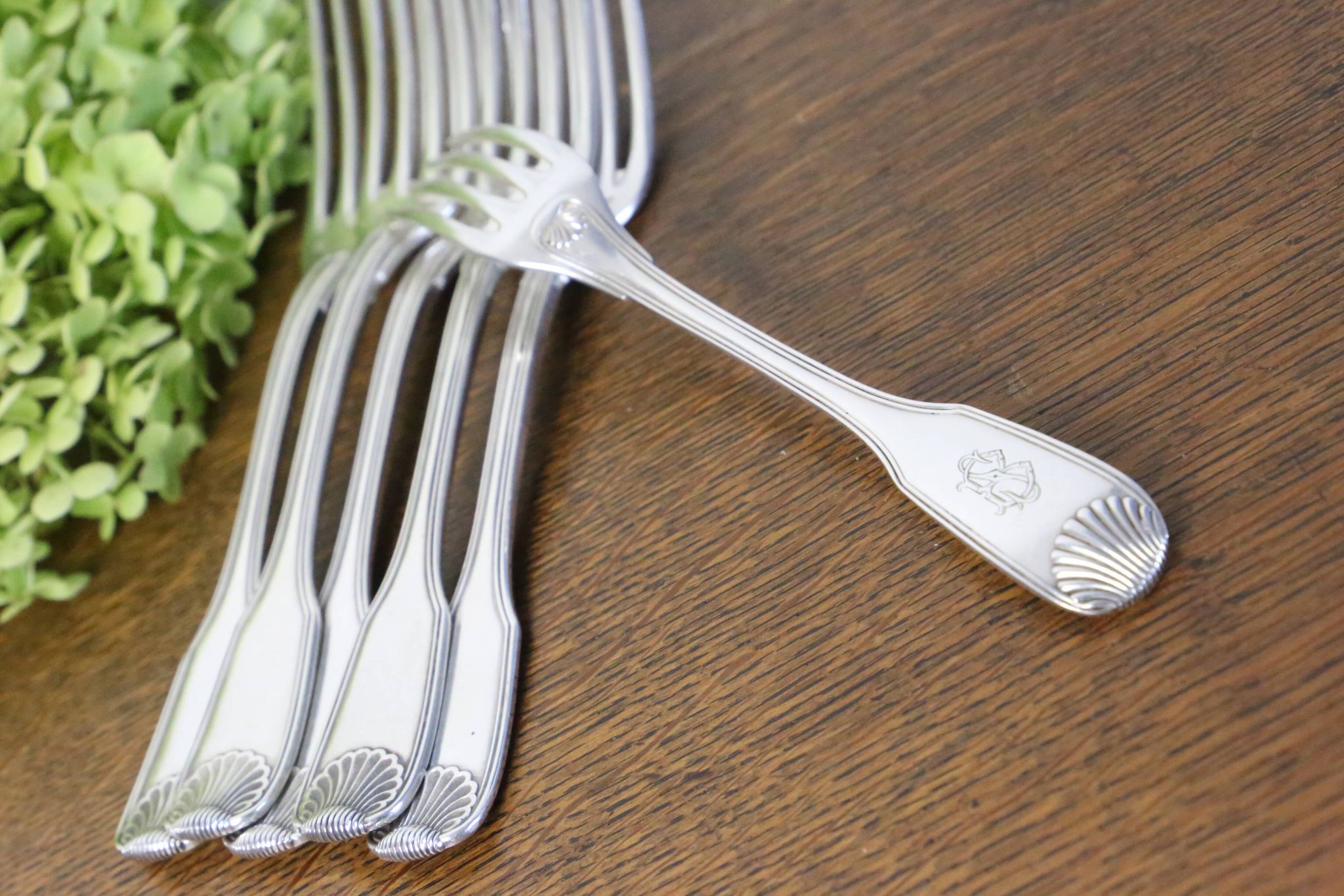 Set of 6 Cailar Bayard dessert forks, Coquille, monogrammed, early 20th century