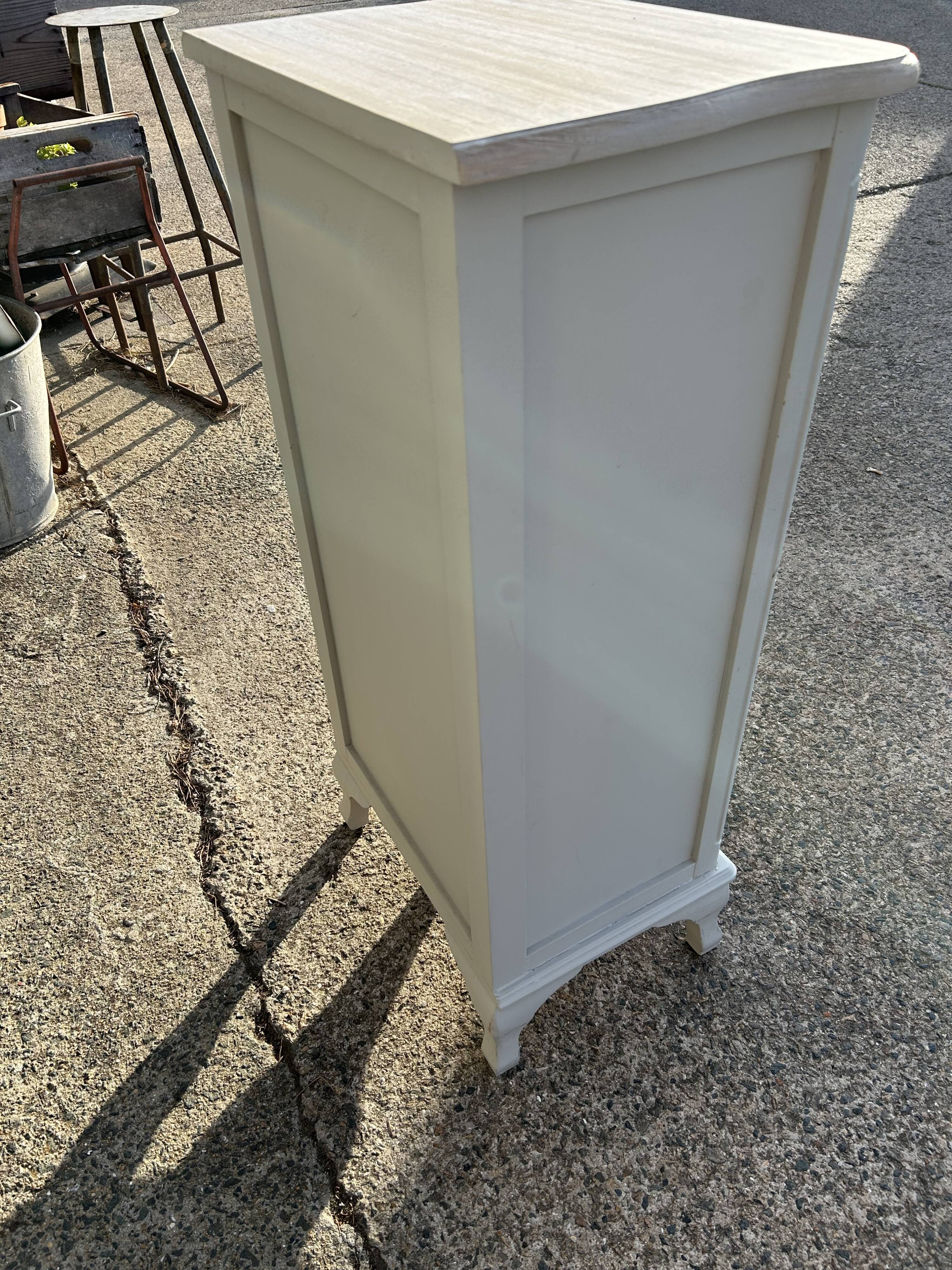 Chiffonnier commode tour de rangement