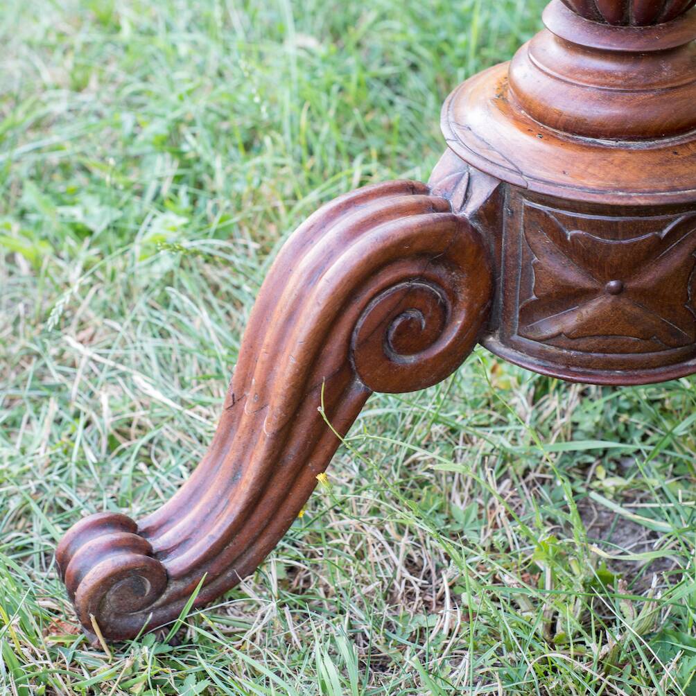 Side table or violin