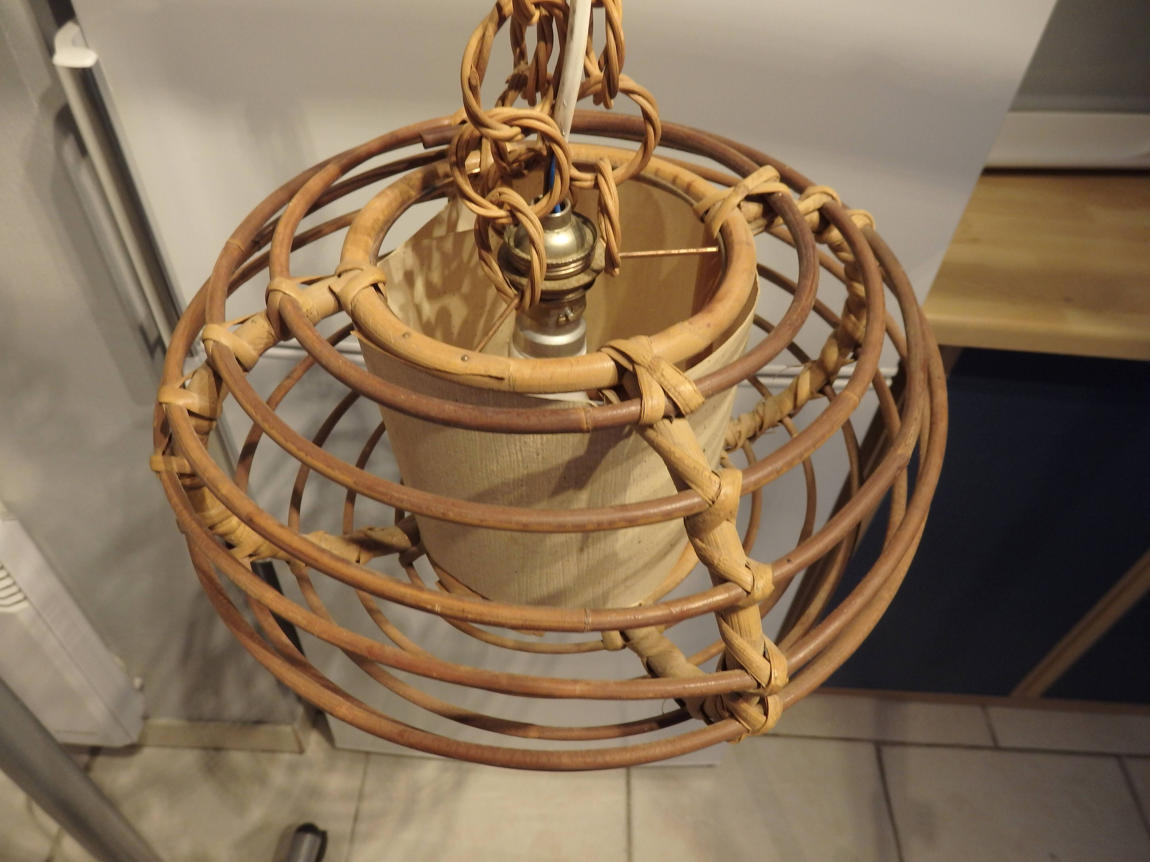 Rattan hanging lamp