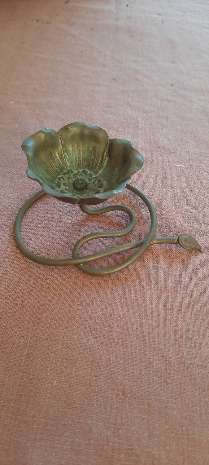 Poppy-shaped copper decoration or candle holder