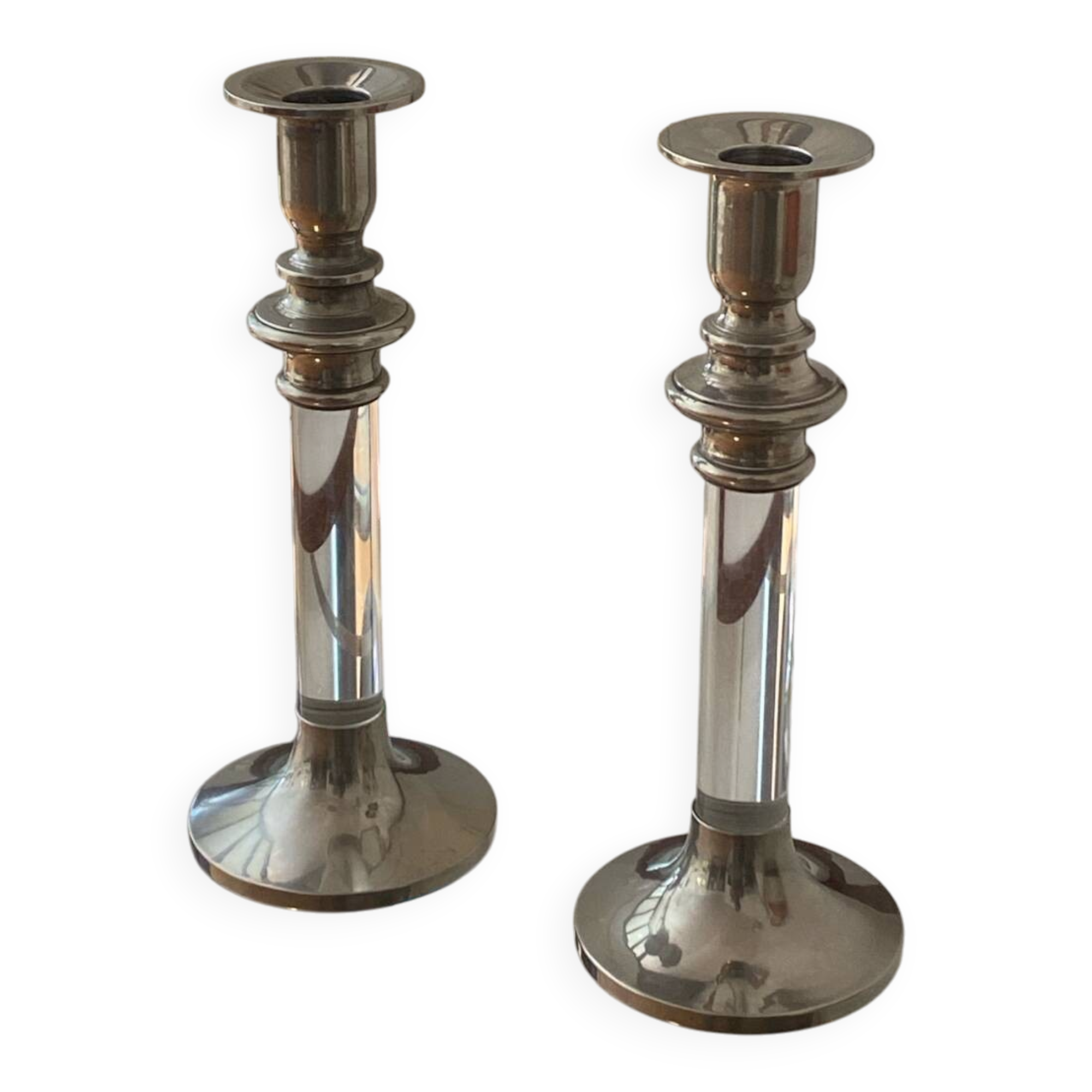 Paire de bougeoirs design en lucite et métal, années 60