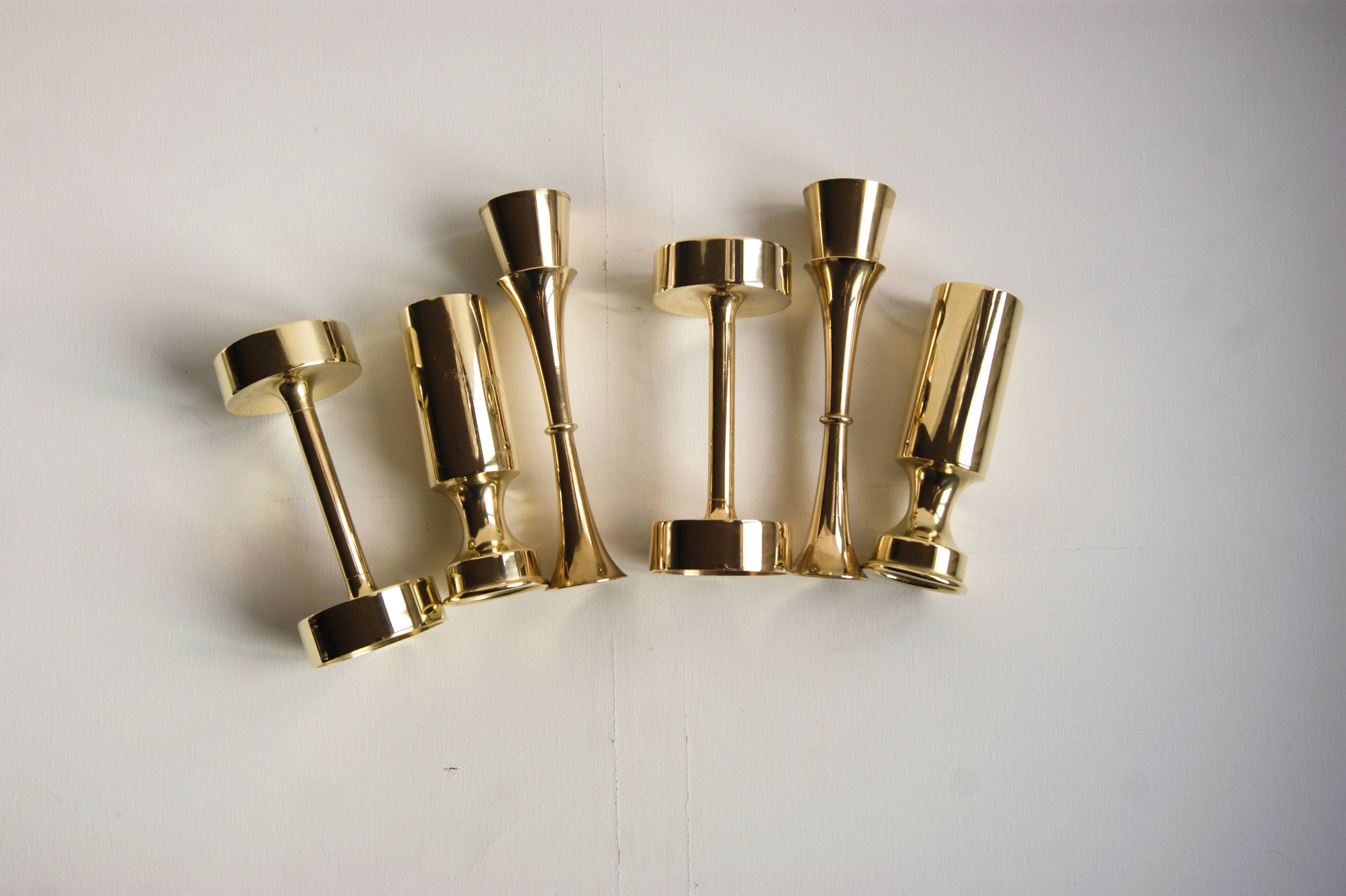 A set of six brass candle holder in mid-century modern design - Denmark 1970s.