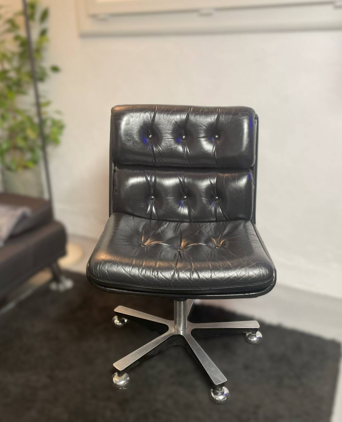 Cofemo leather armchair