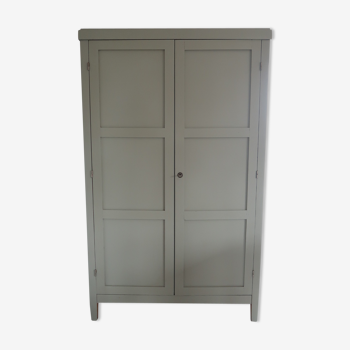 Armoire parisienne