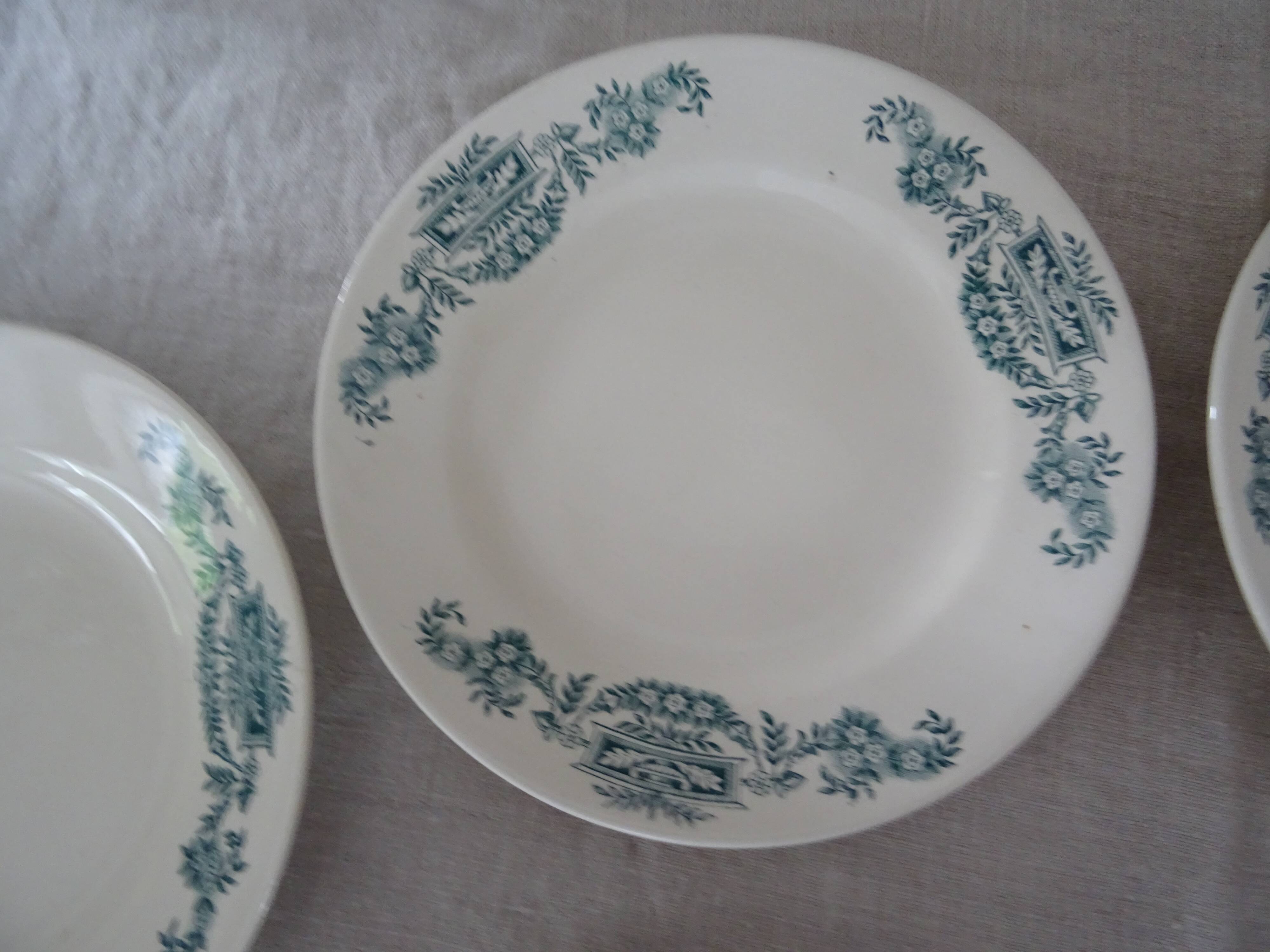 5 Plates flat Longchamp Lutèce faience old laurel green iron earth