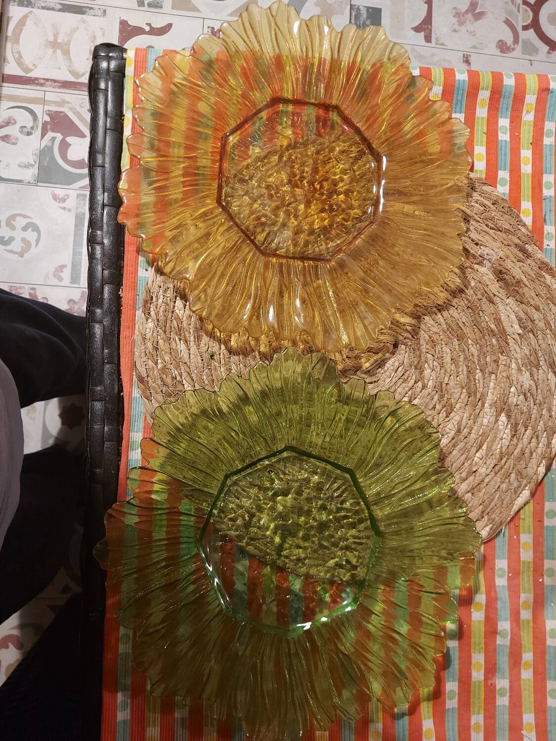 2 large art deco design plates