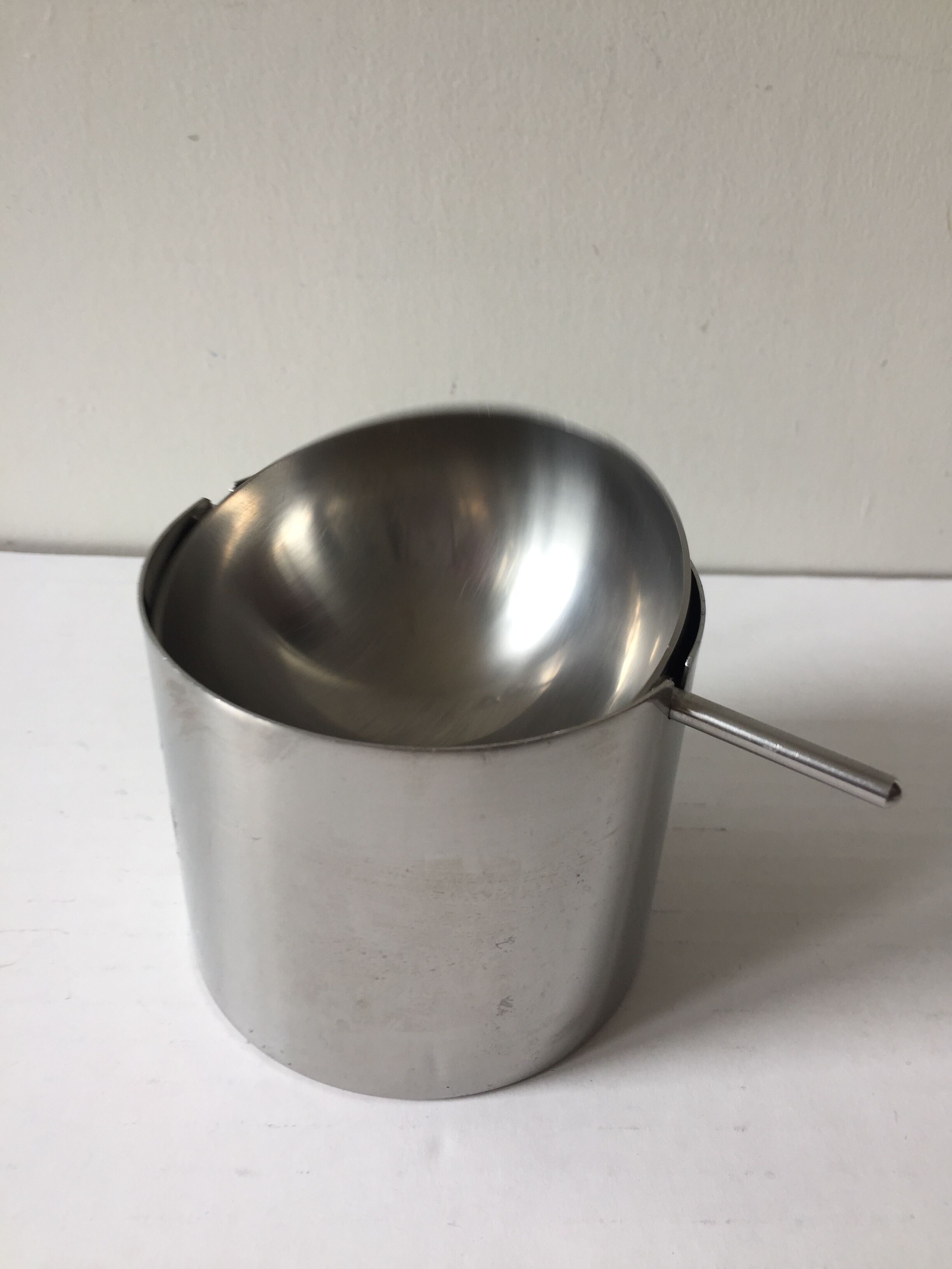 Cendrier Arne Jacobsen, design moderne du milieu du siècle