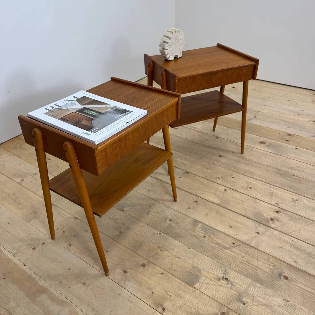 Paire de tables de chevet en teck par AB Carlström, 1960