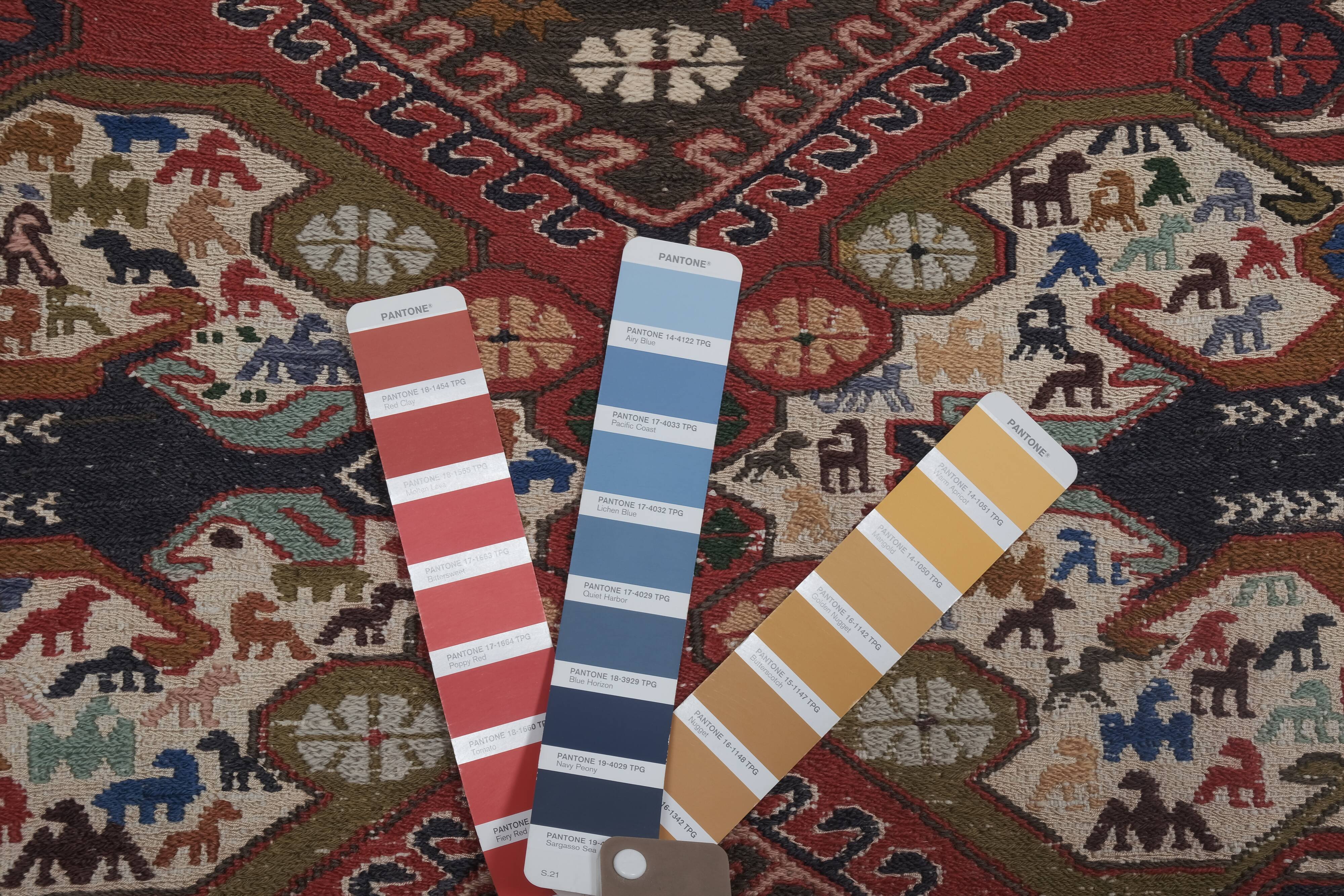 Vintage Turkish rug from Oushak, hand-woven 117x196 cm