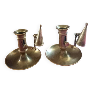 Hand candle holder