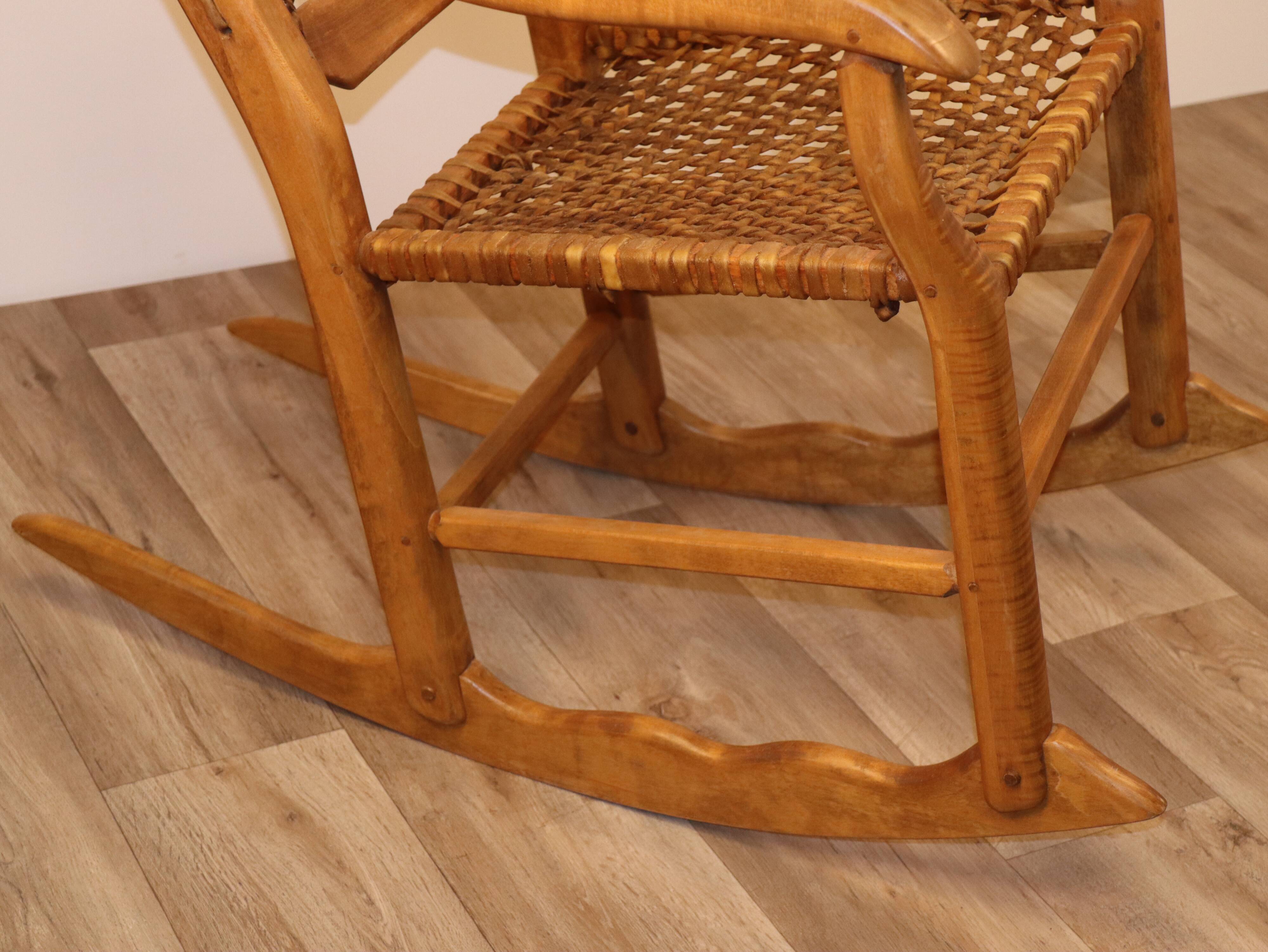 Vintage rocking chair in solid wood 1950