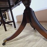 Elegant Dining Table, 2nd half of the 19th Century - Classic/Walnut