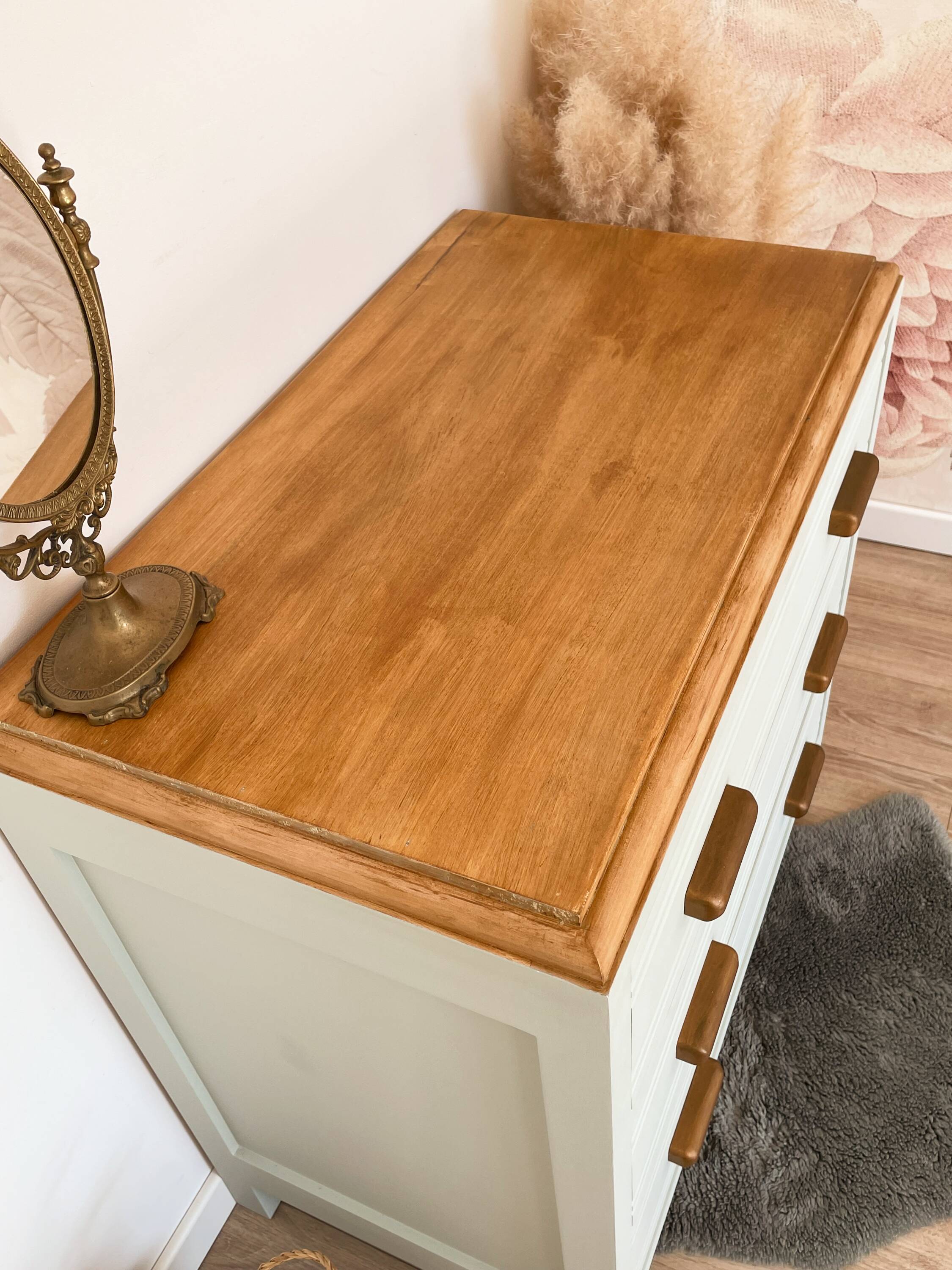 Art Deco chest of drawers