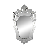 Oval mirror called Venice