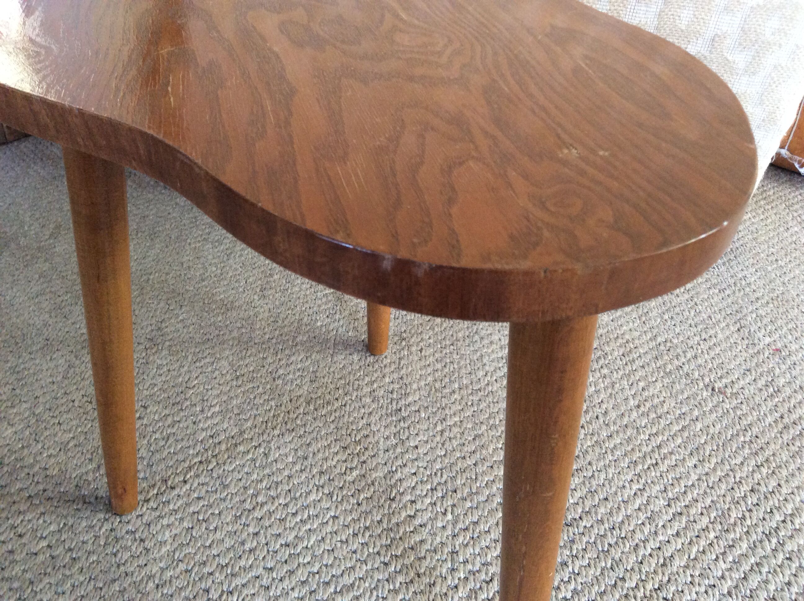 Side table pallet shape