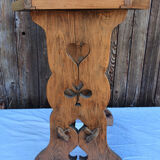 Desserte en bois  pied forme coeur