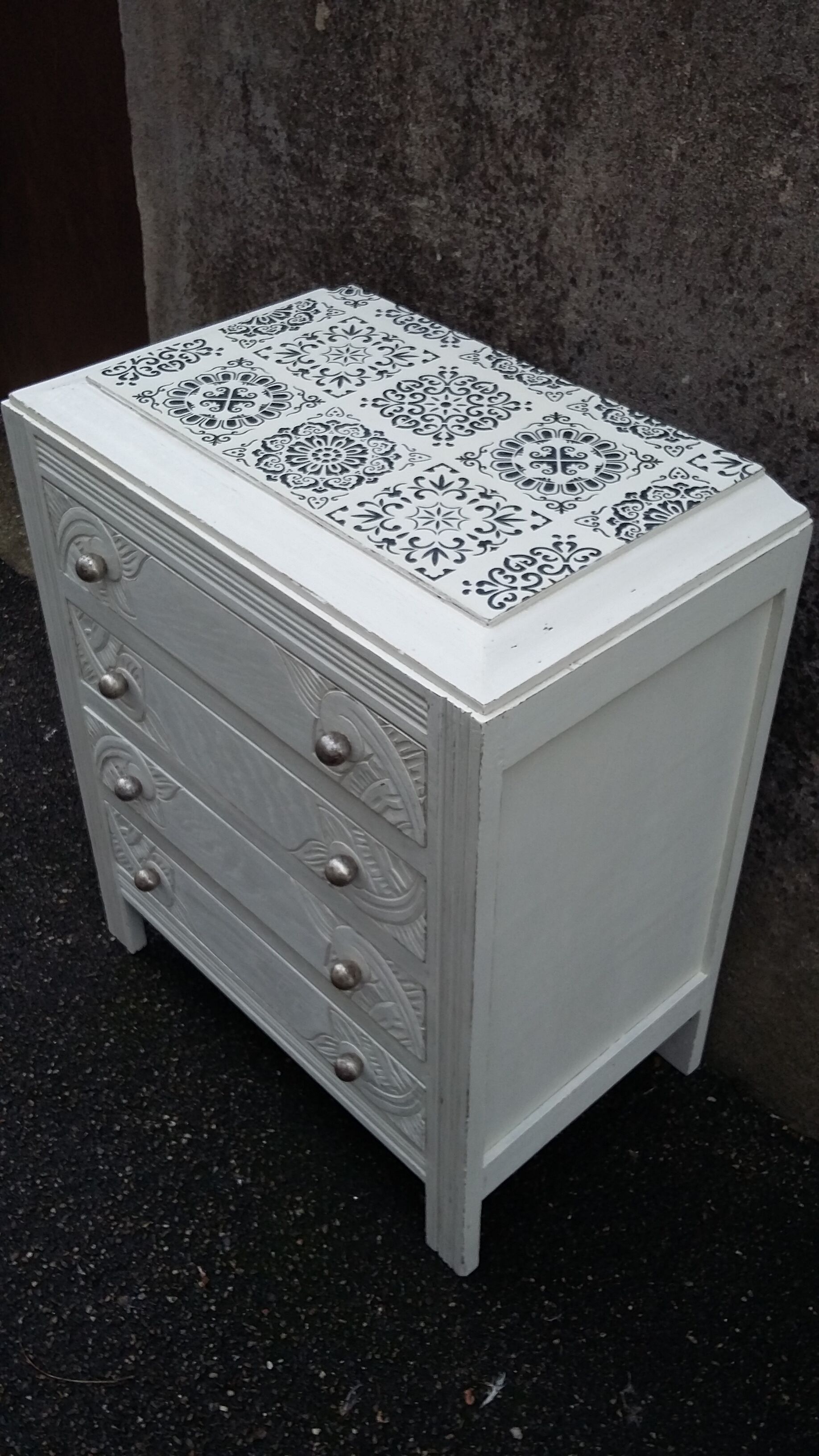 Art deco chest of drawers 1930