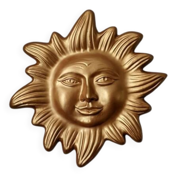 Soleil en terre cuite dorée, fabrication artisanale